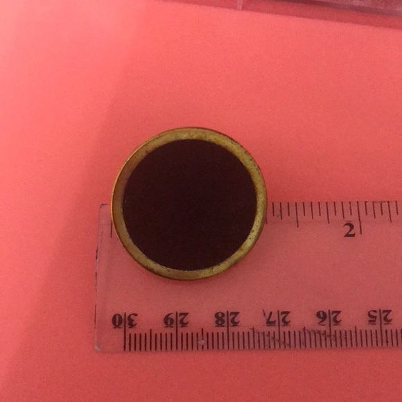 Button earrings - Picture 5 of 5